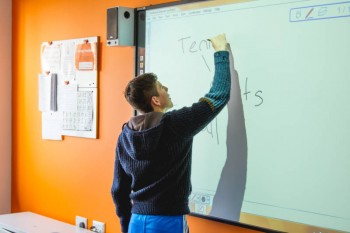 اللغة الإنجليزية المكثفة 30 درس إسبوعياً