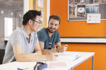 اللغة الإنجليزية المكثفة 30 درس إسبوعياً