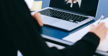 اللغة الإنجليزية المكثفة 40 درس إسبوعياً
