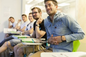اللغة الإنجليزية شبه المكثف 24 درس إسبوعياً