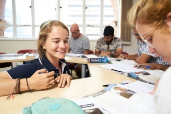 اللغة الإنجليزية المكثفة 30 درس إسبوعياً