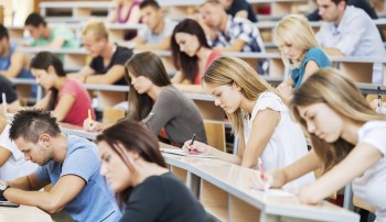 اللغة الإنجليزية العامة 20 درس إسبوعياً